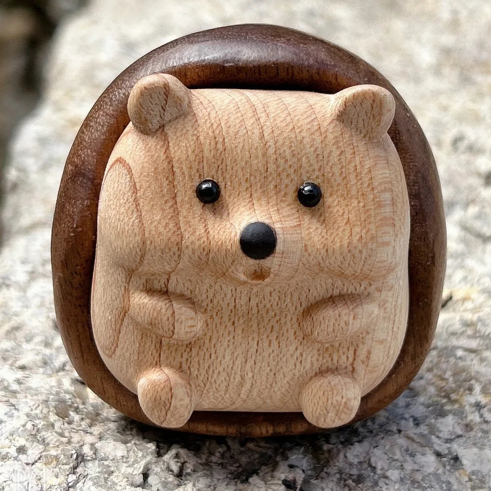 Crafts Hedgehog Statue Creative Wooden Animal Sculpture Decorative Interior Decoration Figurine Cabinet Decoration Crafts