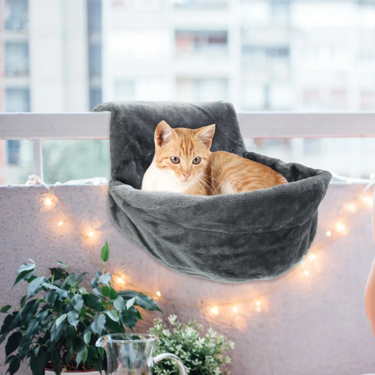 Hanging Cat Radiator Bed – Luxury Warm Fleece Hammock with Metal Frame